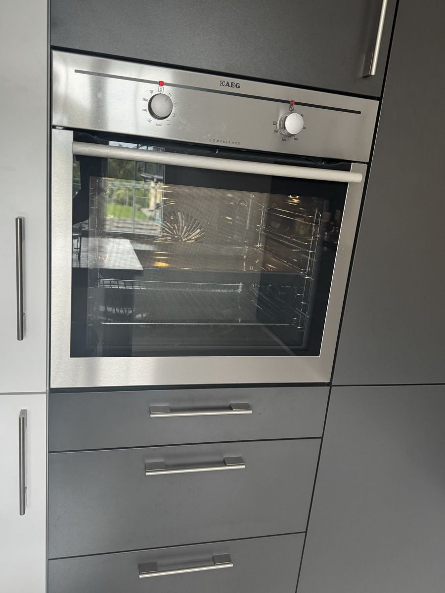 AEG Küchengeräte: AEG Backofen Competance BE2000201M 230V 3,5kW – Gebraucht aus Neerach von swiloy