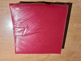 2 verschiedene Schallplatten Album mit 16 Taschen.