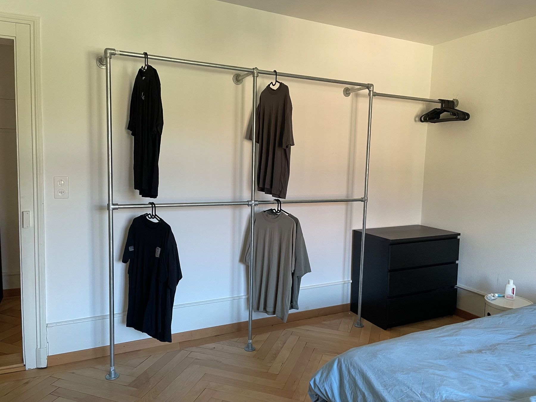 Schränke: Kleiderstangensystem/-schrank – Gebraucht aus Bern von car_bt28