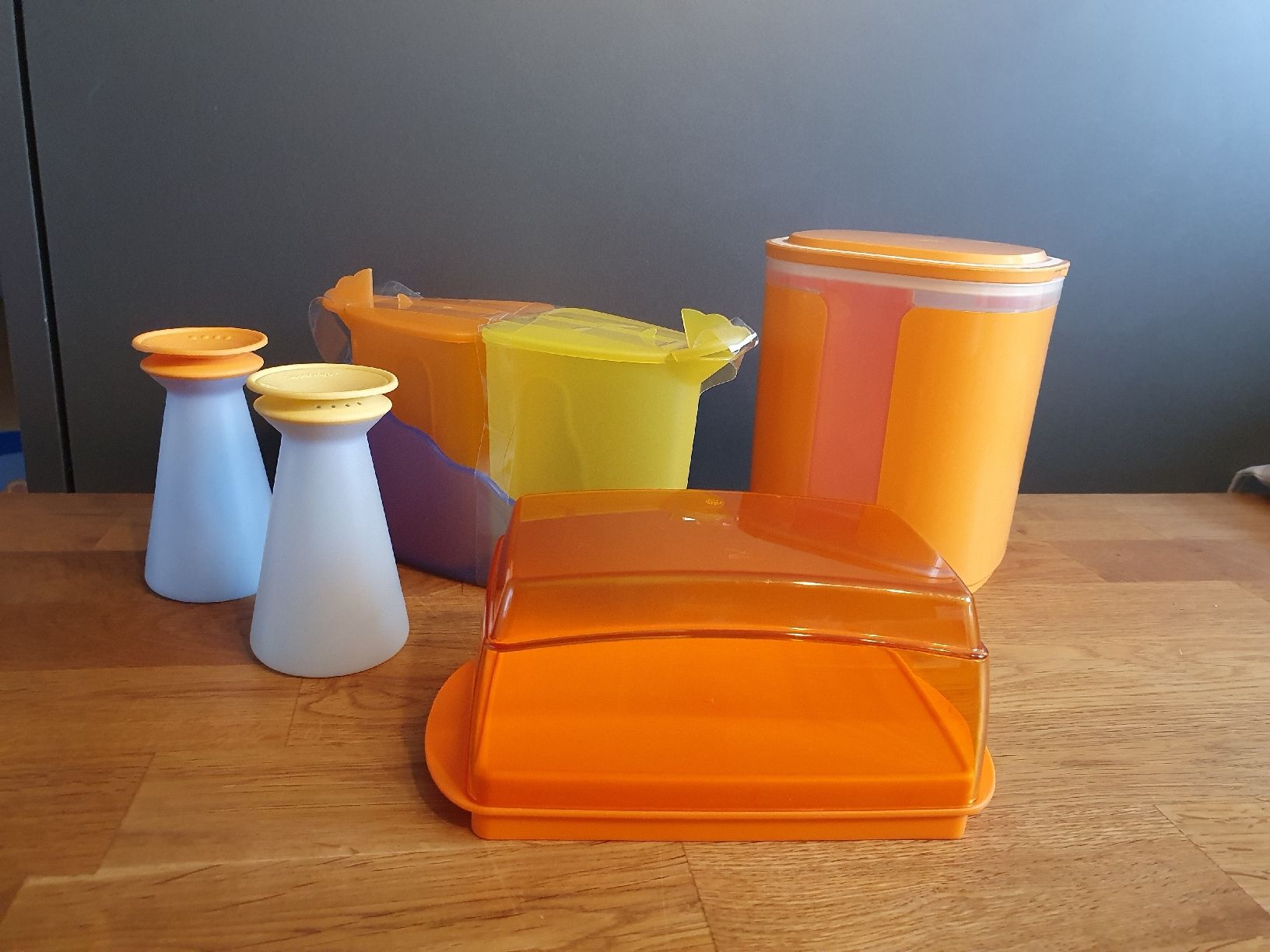 Tupperware Contenitori & Simili: Tupperware Set Top Zustand! – Usato da Laufenburg venduto da megane1959