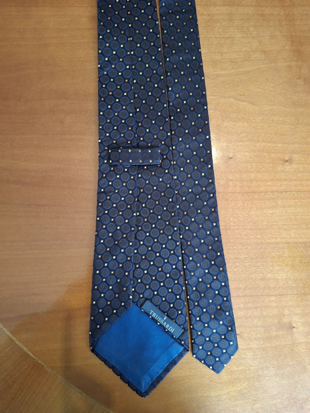 Cravatte: Classic Trussardi Tie 100% Silk – Usato da Gersau venduto da syl_5dsz 3
