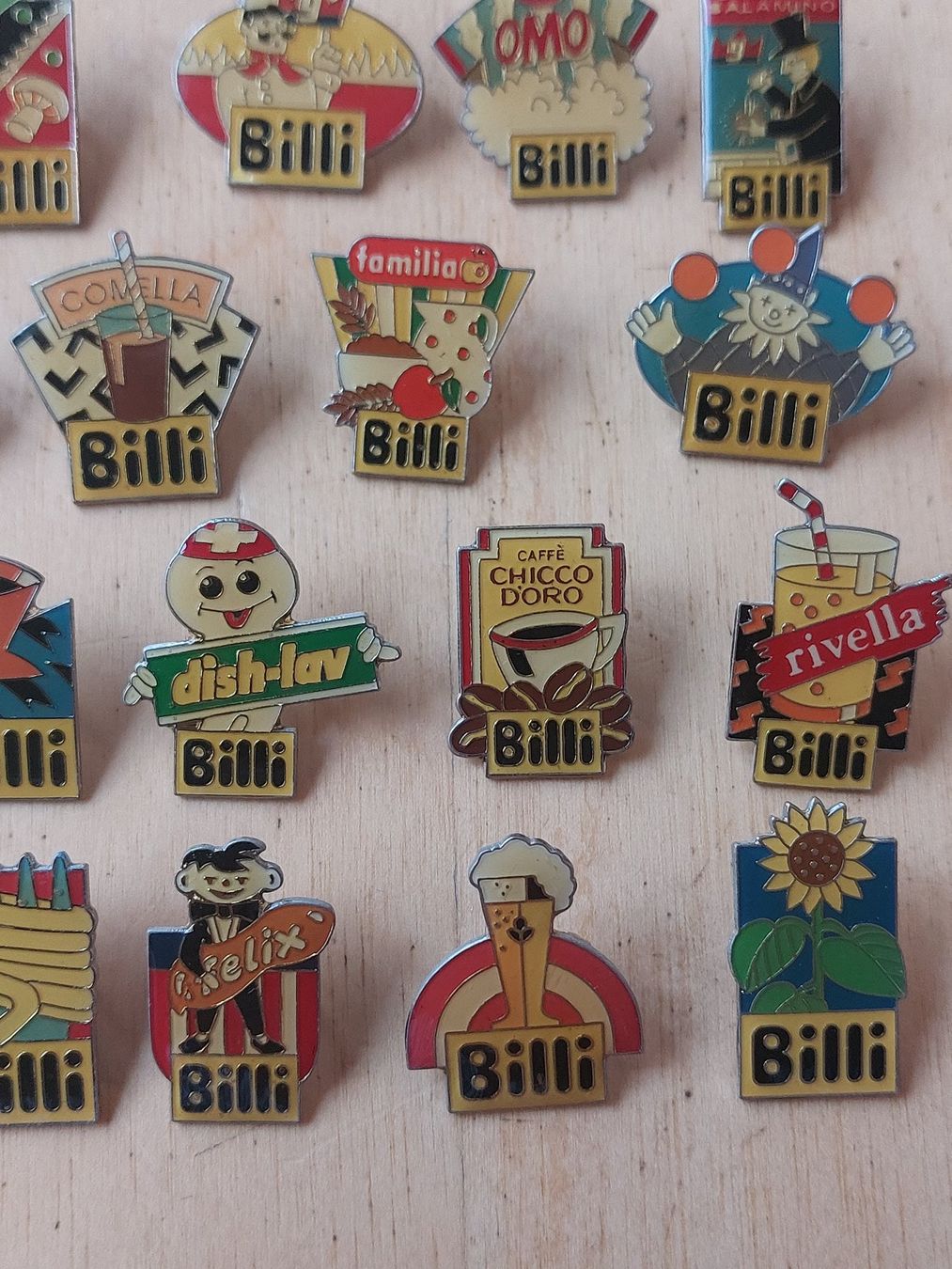 Placchette & Badge: 29 BILLI  -  PIN – Usato da Gipf - Oberfrick venduto da Esnoopy 4