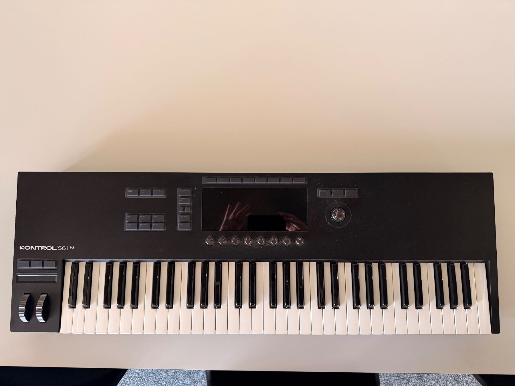 Native Instruments Strumenti musicali: Native Instruments Kontrol S61 N Keyboard gebraucht – Usato da Gebenstorf venduto da bigtom1212