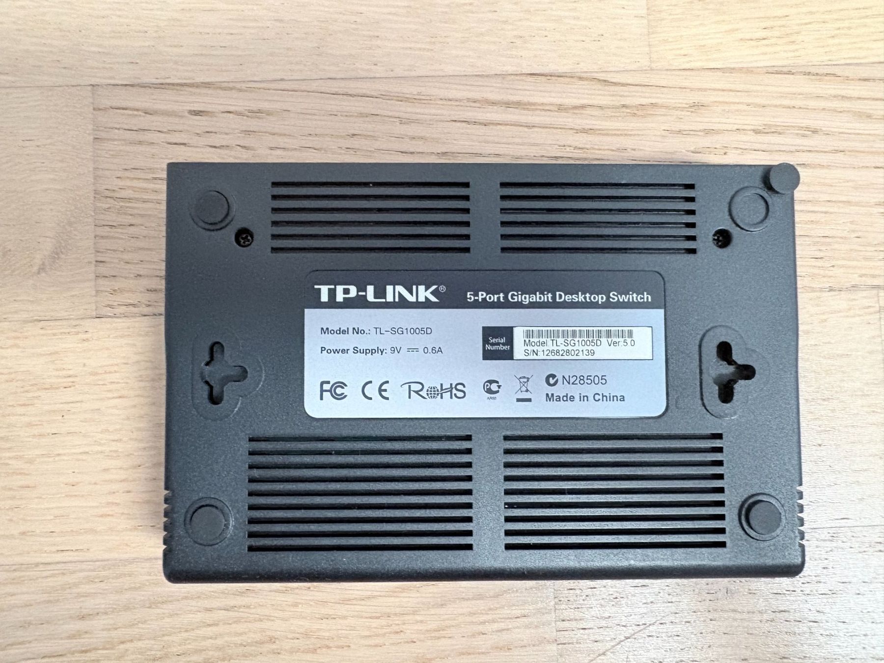 TP-Link Hubs & Switches: TP-Link TL-SG1005D 5-Port Gigabit Desktop Switch – Gebraucht aus Lachen SZ von ah2006 2