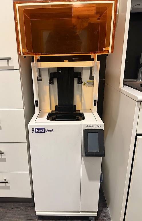 Stampanti 3D: 3D Systems NextDent Drucker – Usato da Belp venduto da W29887W 1