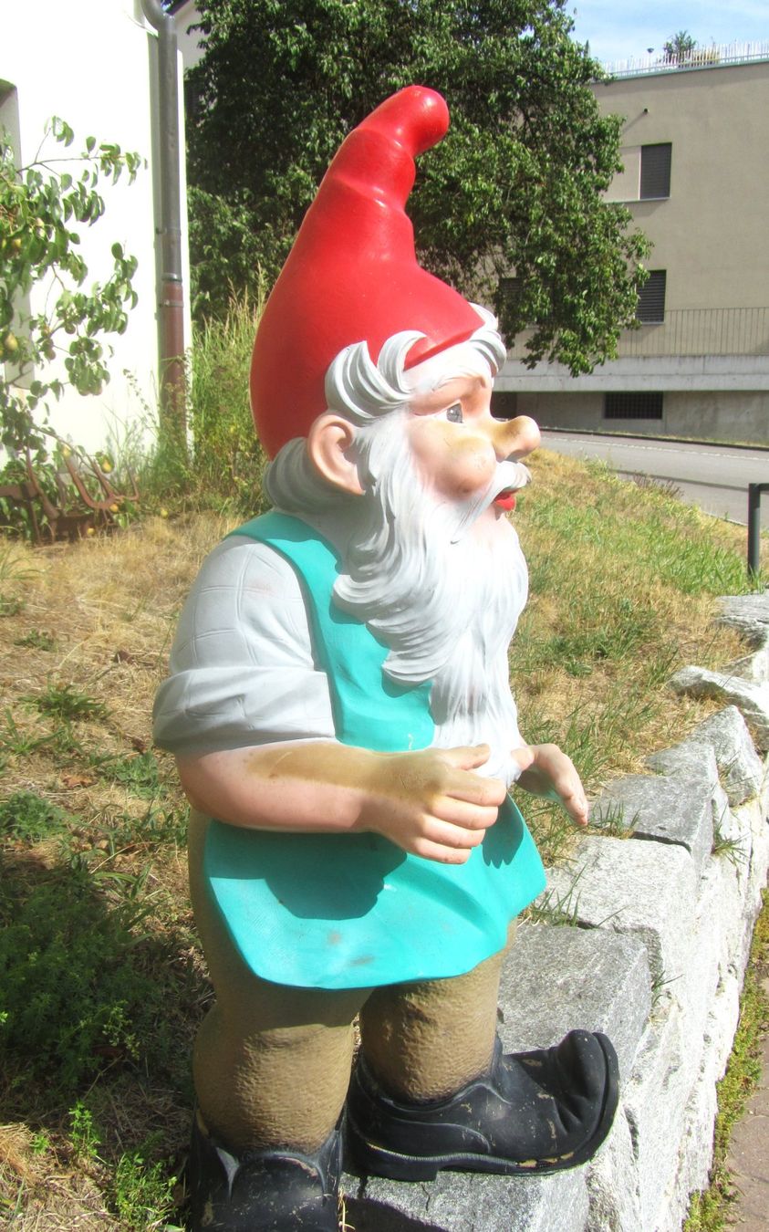 Figuren: Gartenzwerg,  Kunststoff,   Grösse 97 cm – Gebraucht aus Seengen von mikelele 3