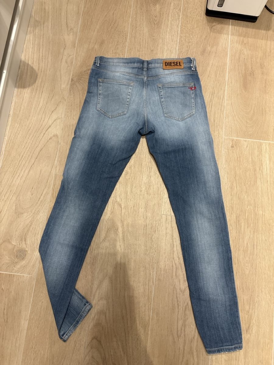 Diesel Jeans: Jean slim D-Strukt stretch W29-L32 – Usato da St-Légier-Chiésaz venduto da melissa03 3