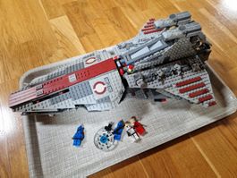 LEGO Star Wars Venator-Class Republic Attack Cruiser