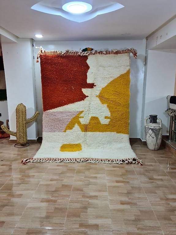 Tappeti: Handcrafted Rugs: Elevate Your Home with Timeless Elegance – Usato da Crans-Montana venduto da AtlasWoolWorks 2