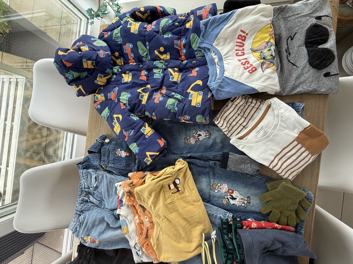 Lotti & Set di vestiti: Kinderkleidung 110-116  – Usato da Schübelbach venduto da Ale_Lia 3