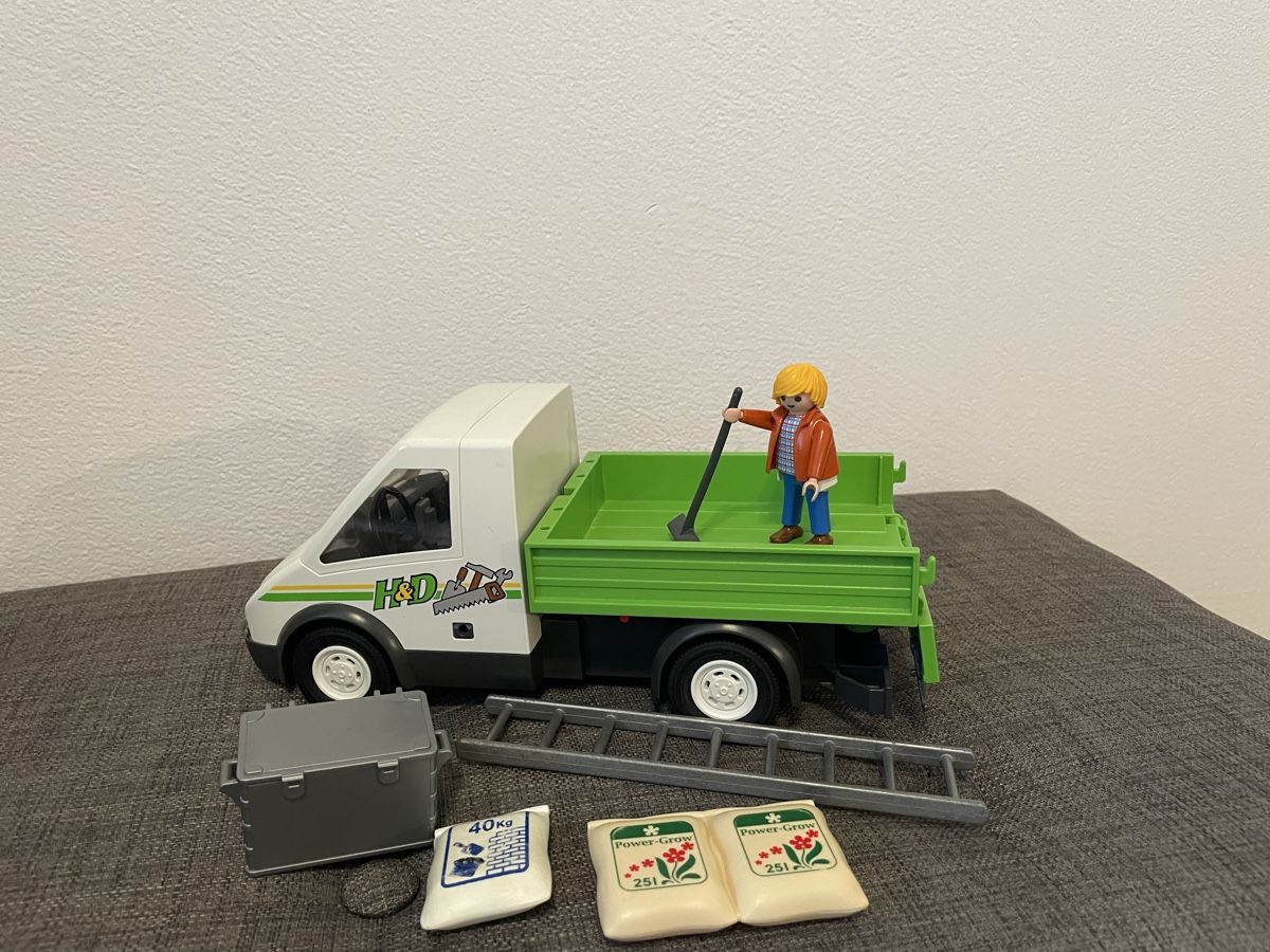 Playmobil Spielzeuge: Playmobil-LKW mit Zubehör – Gebraucht aus Chur von Tsambiko 7