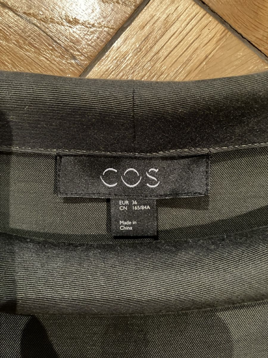 Cos Robes: COS Kleid Waldgrün 36 – Neuf (Voir description) à Zürich par ysk_xn8c 1