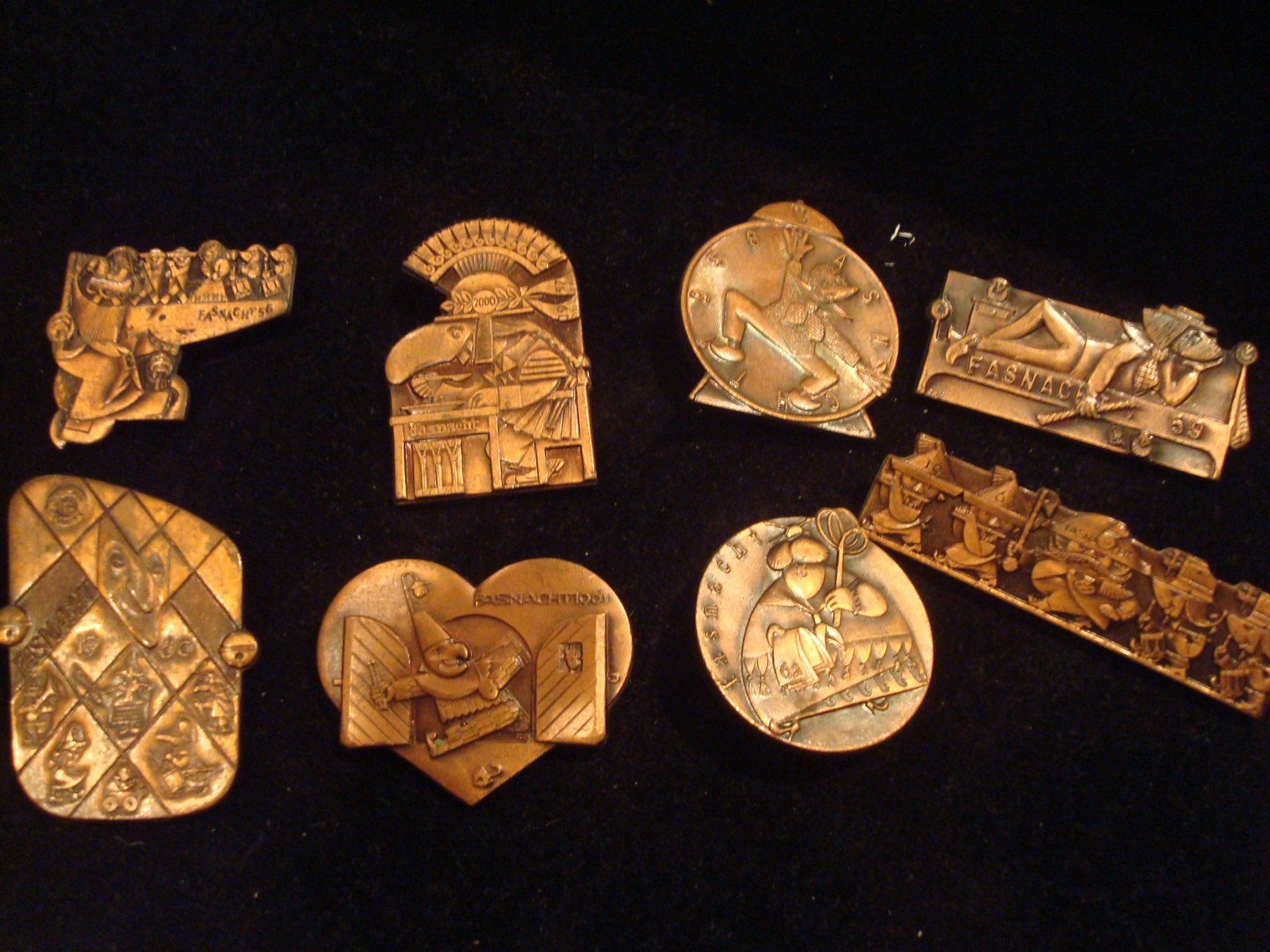 Placchette & Badge: Plaketten Kupfer 1956 bis 1963 – Usato da Riehen venduto da Baerewaegli