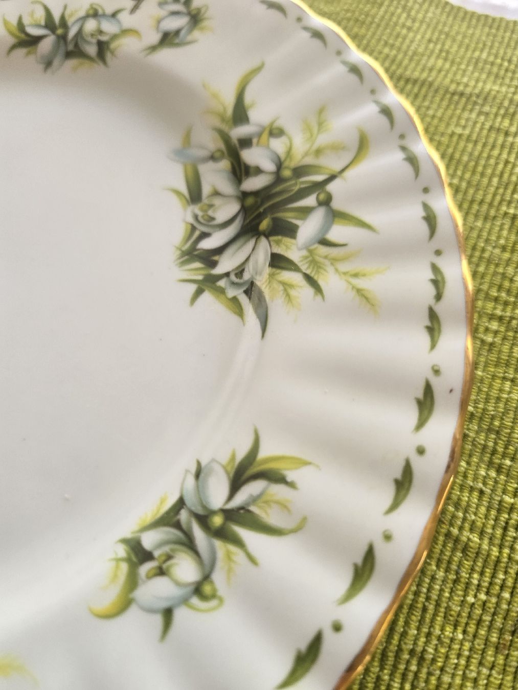 Royal Albert Piatti: Royal Albert Januar Teller – Usato da Thal venduto da Vintagekeller 3