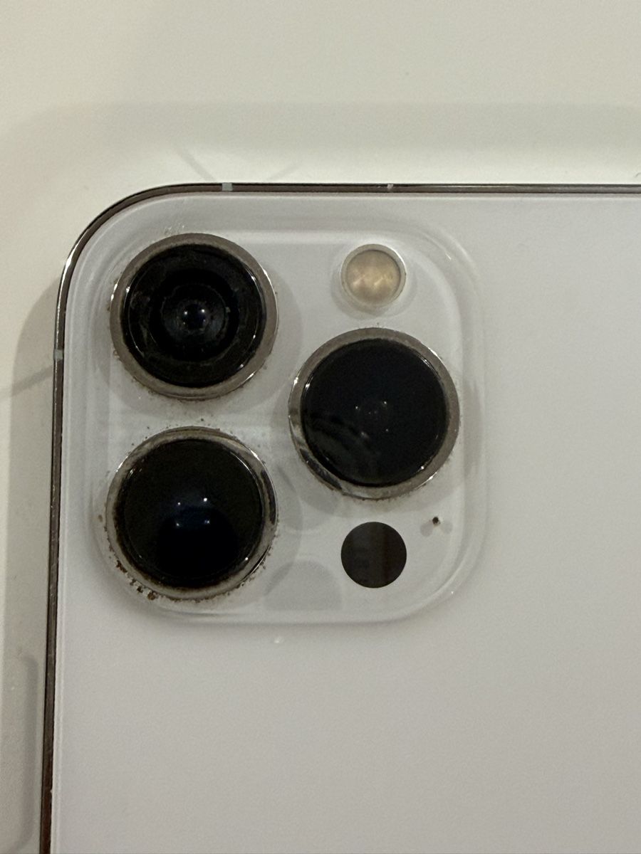 Apple Portables: Apple iPhone 13 Pro Max 128 Go argent – D'occasion à Yverdon-les-Bains par AVRS.CH 6