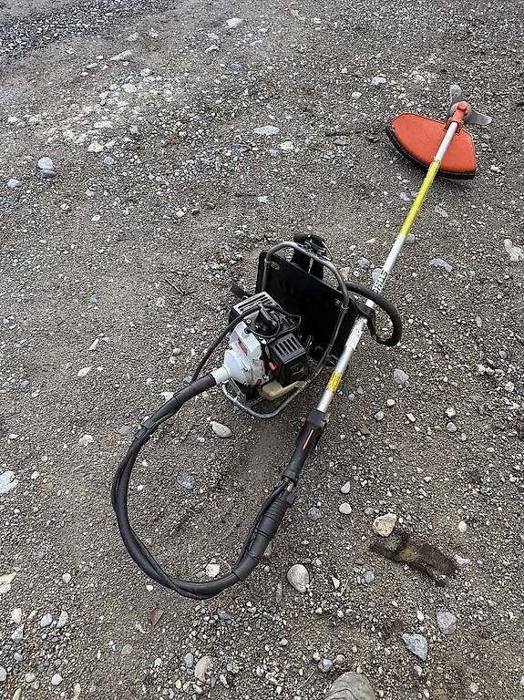 Tutte le macchine: Freischneider, Trimmer – Usato da Horgen venduto da 11sh