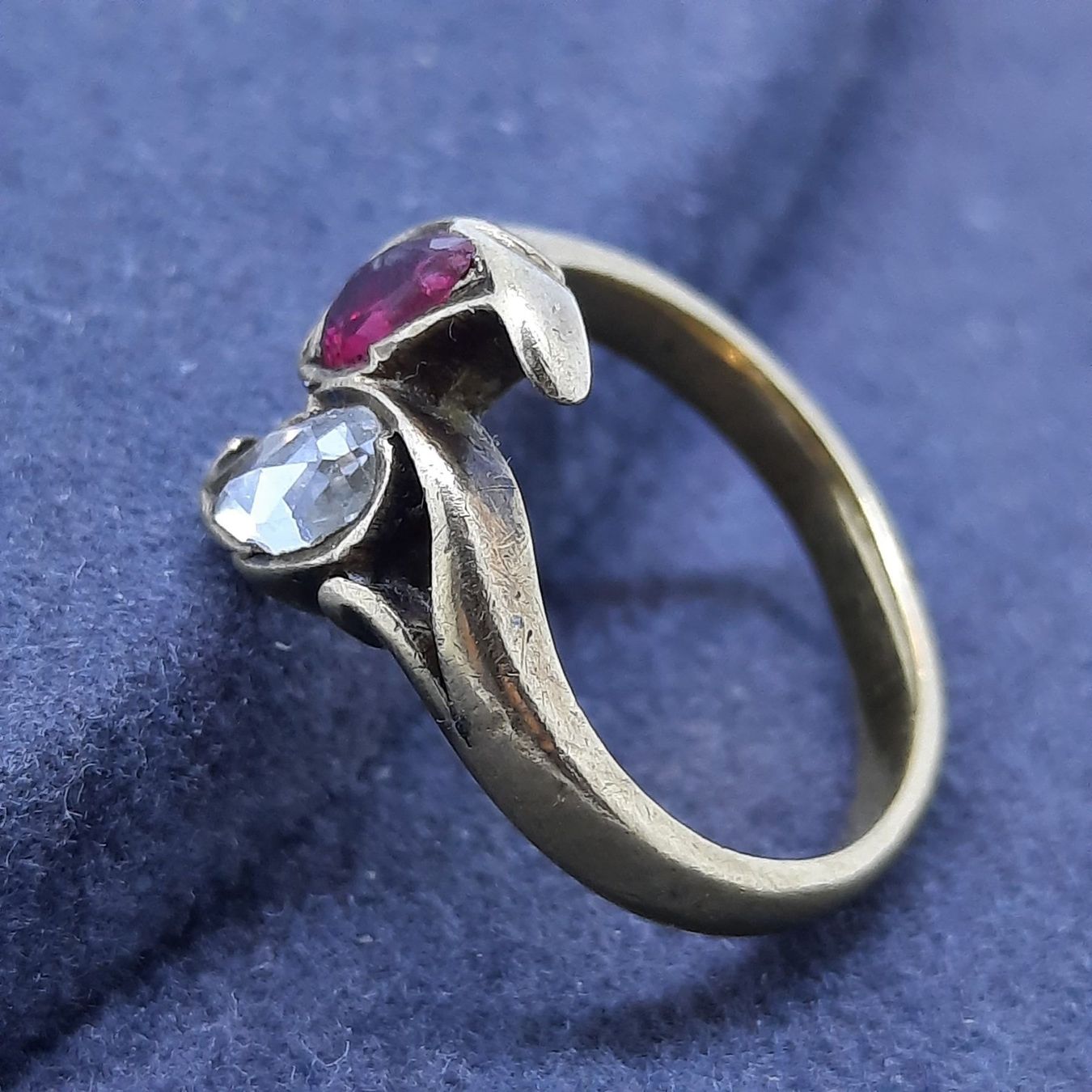 Anelli: Edler Goldring mit wunderschönem Altschliff Diamant – Usato da Unterägeri venduto da Altgoldschmuck 4