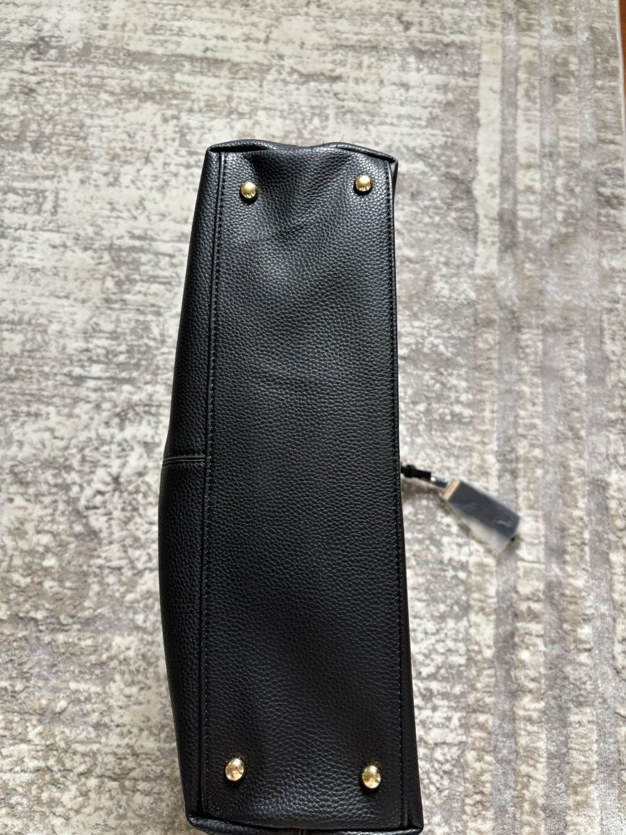 Mango Taschen für Damen: Mango Handtasche Schwarz - Neu mit Etikett! – Neu und originalverpackt aus Flüh von dam_95q7 2