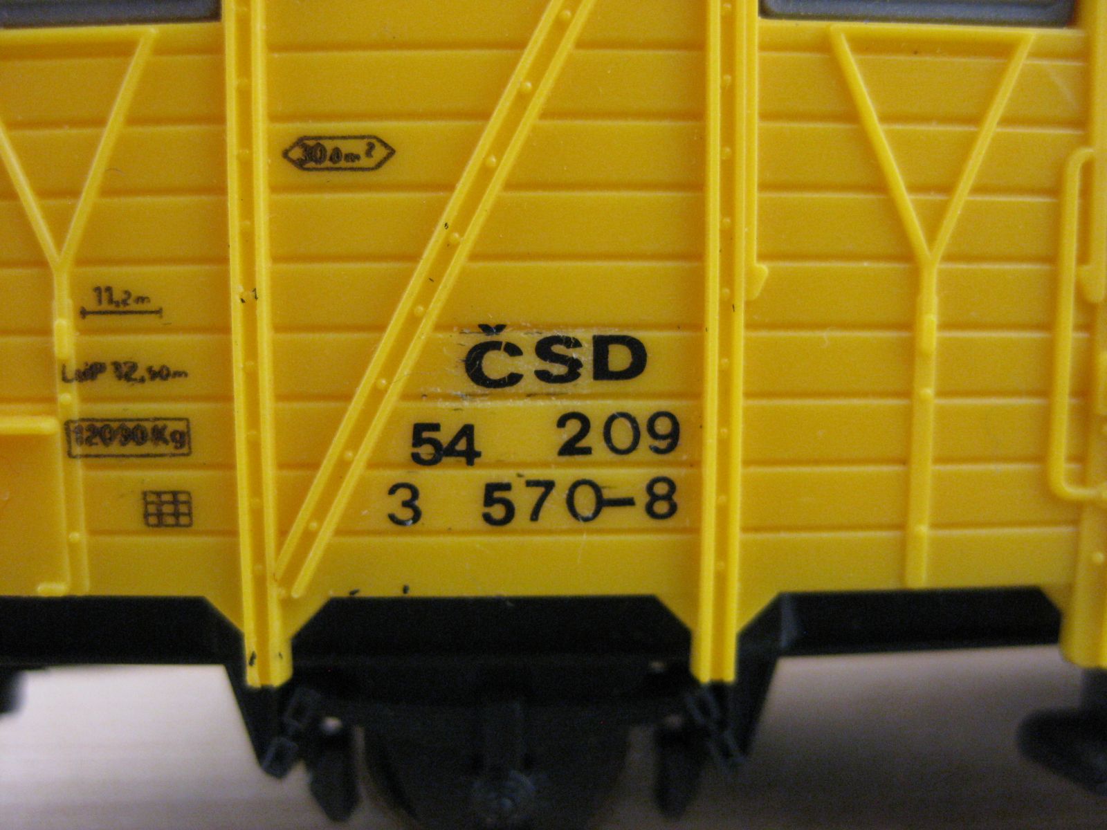 Lima Modelleisenbahnen: Lima CSD Güterwagen gelb – Gebraucht aus Malters von Marosko 3