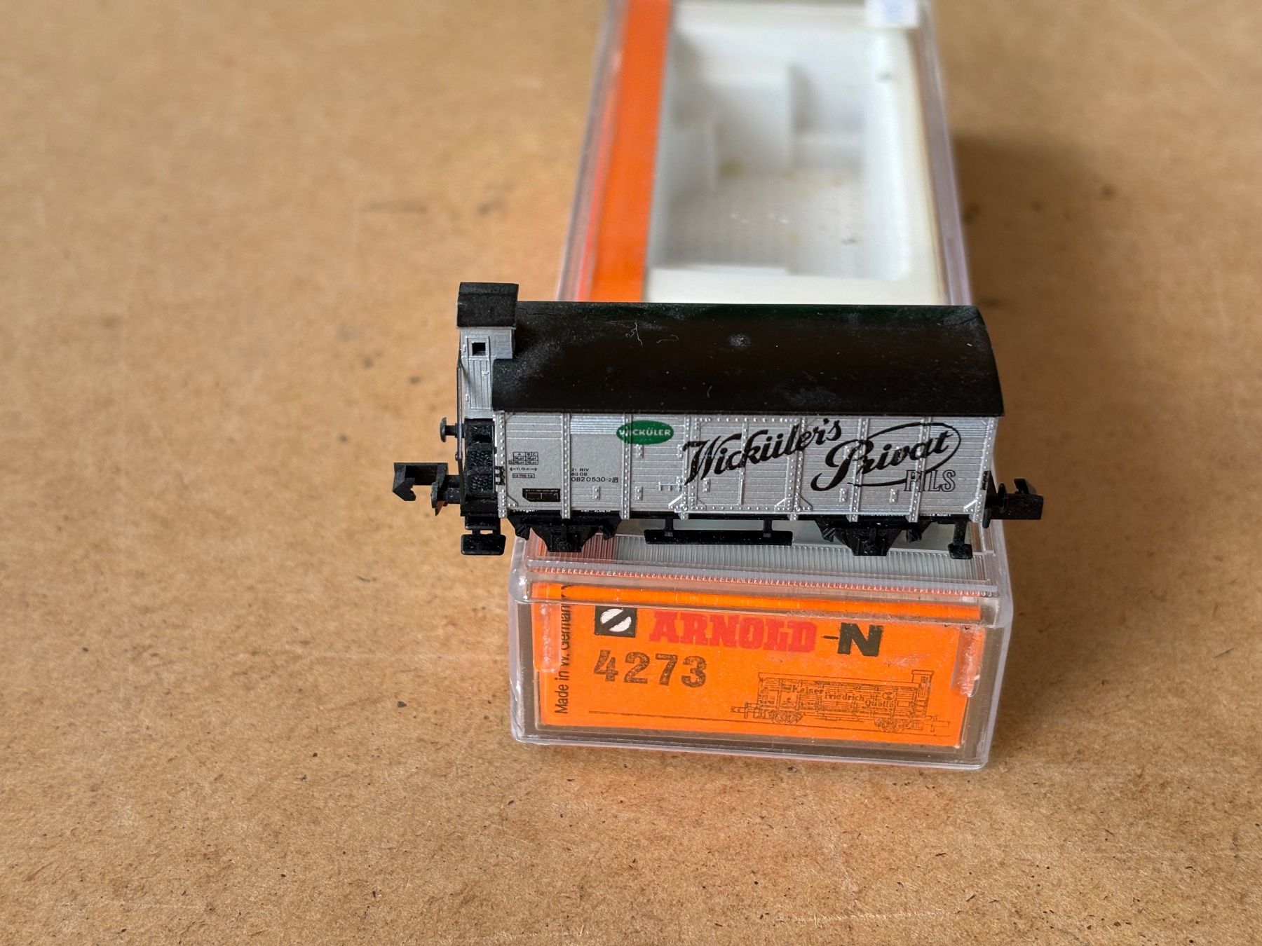 Arnold Modellini di ferrovie: Arnold 4273 Guterwagen Bier – Nuovo (secondo la descrizione) da Hauterive NE venduto da eriamch