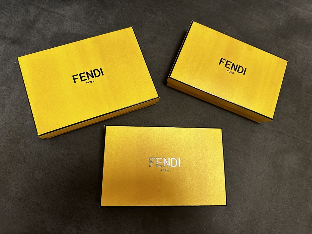 Various Fendi packaging (Neu (gemäss Beschreibung)) in Sorengo für CHF ...