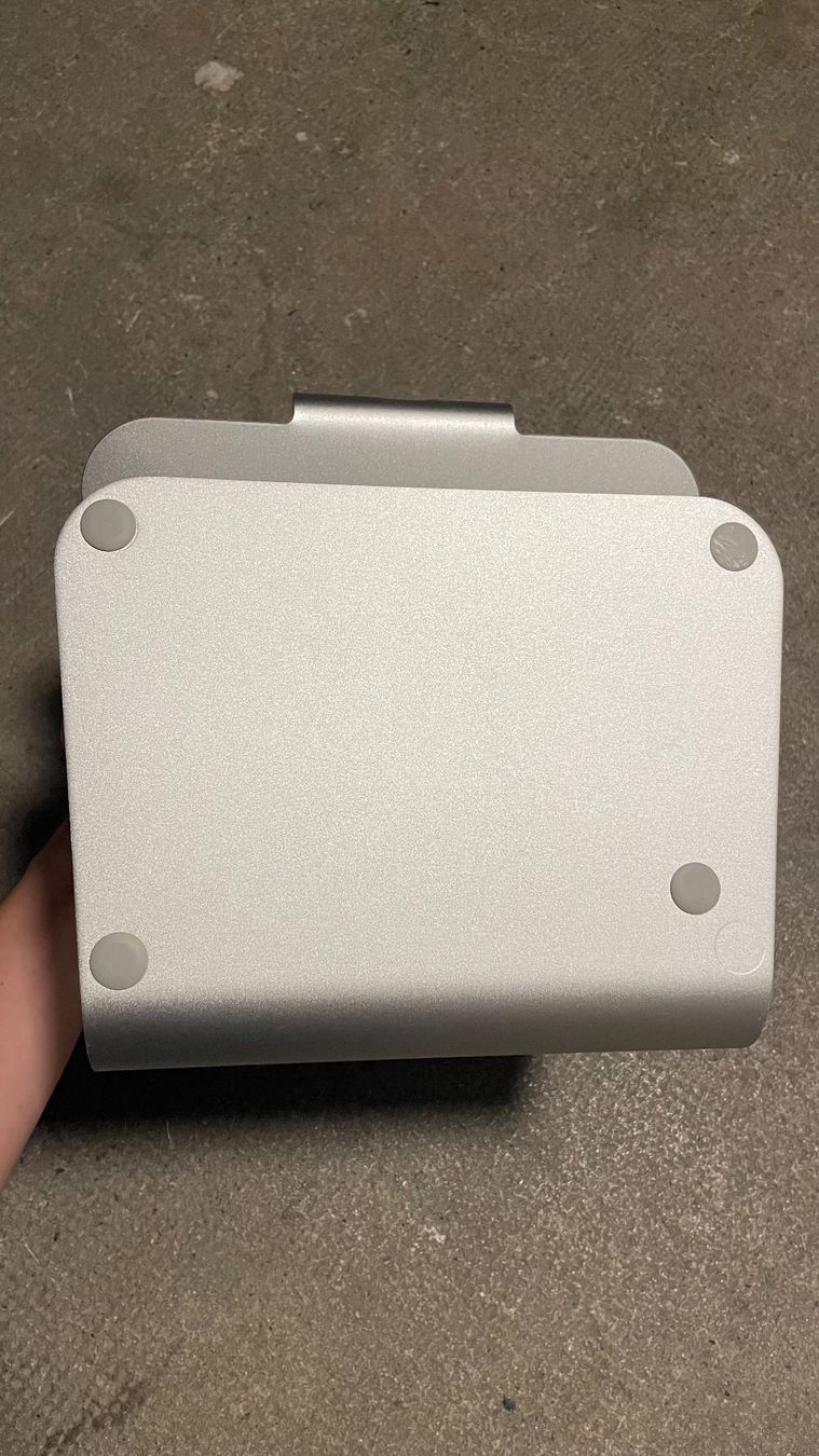 Racks & Supports: Laptop Ständer – D'occasion à Basel par viv_vk85 3