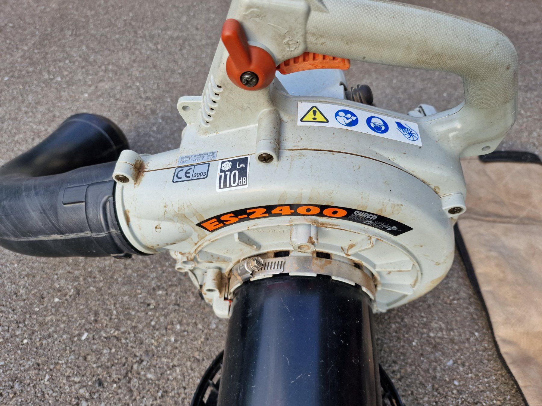 Trinciatrici: Benzin Saughäcksler ES-2400 shred 'n' vac – Usato da Buchrain venduto da Sssschaller 3