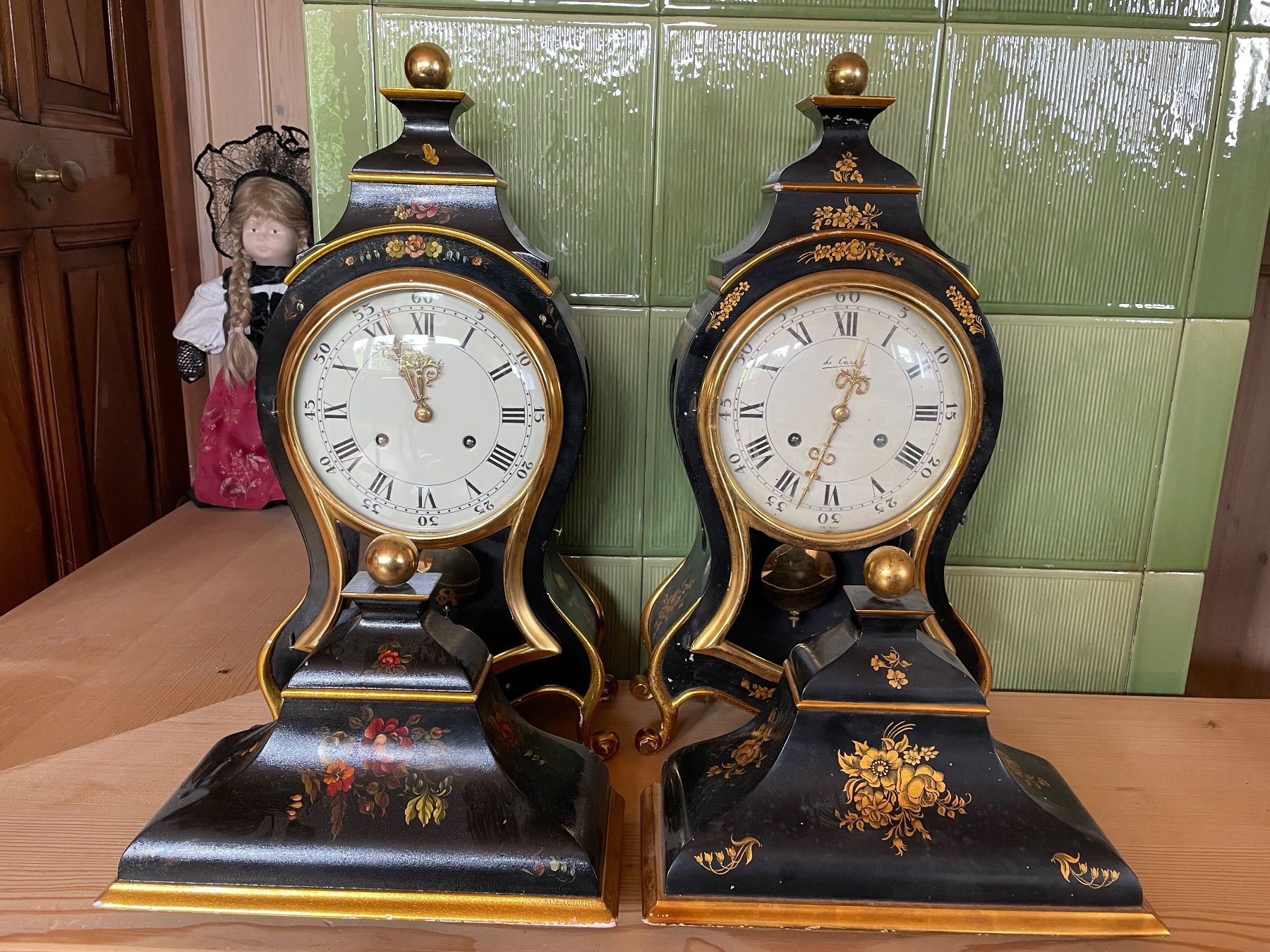 Orologi da terra & Orologi da parete: Le Castel Schweizeruhr – Difettoso da Lutzenberg venduto da Hajla