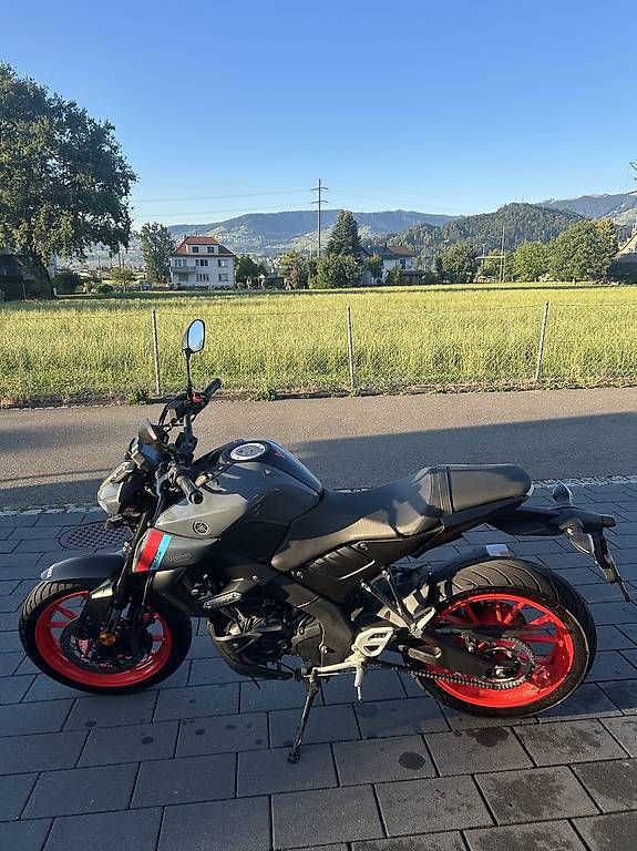 Strada: Yamaha MT-125 zu verkaufen  – Usato da Reichenburg venduto da nob_2sz8