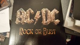 Ac/Dc-Rock or Bust 7"vinyl small hole/dj/hits