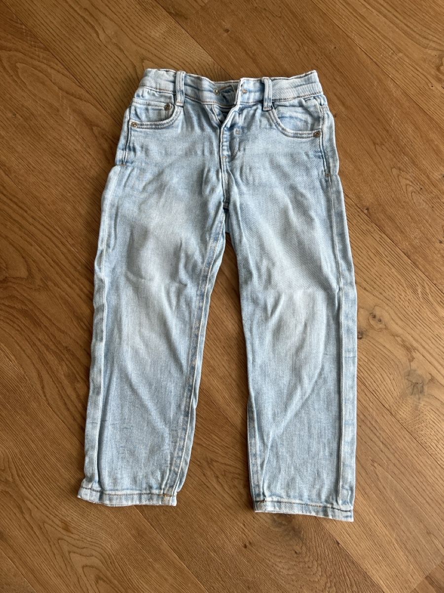 Zara Lotti & Set di vestiti: ZARA Mädchen Set Grösse 104 – Usato da Pfäffikon SZ venduto da sus_59k8 2