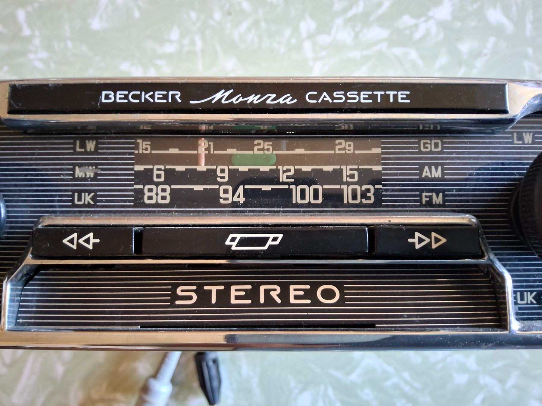 Becker Radio: Auto radio cassette BECKER Monza – Usato da La Brévine venduto da rover827