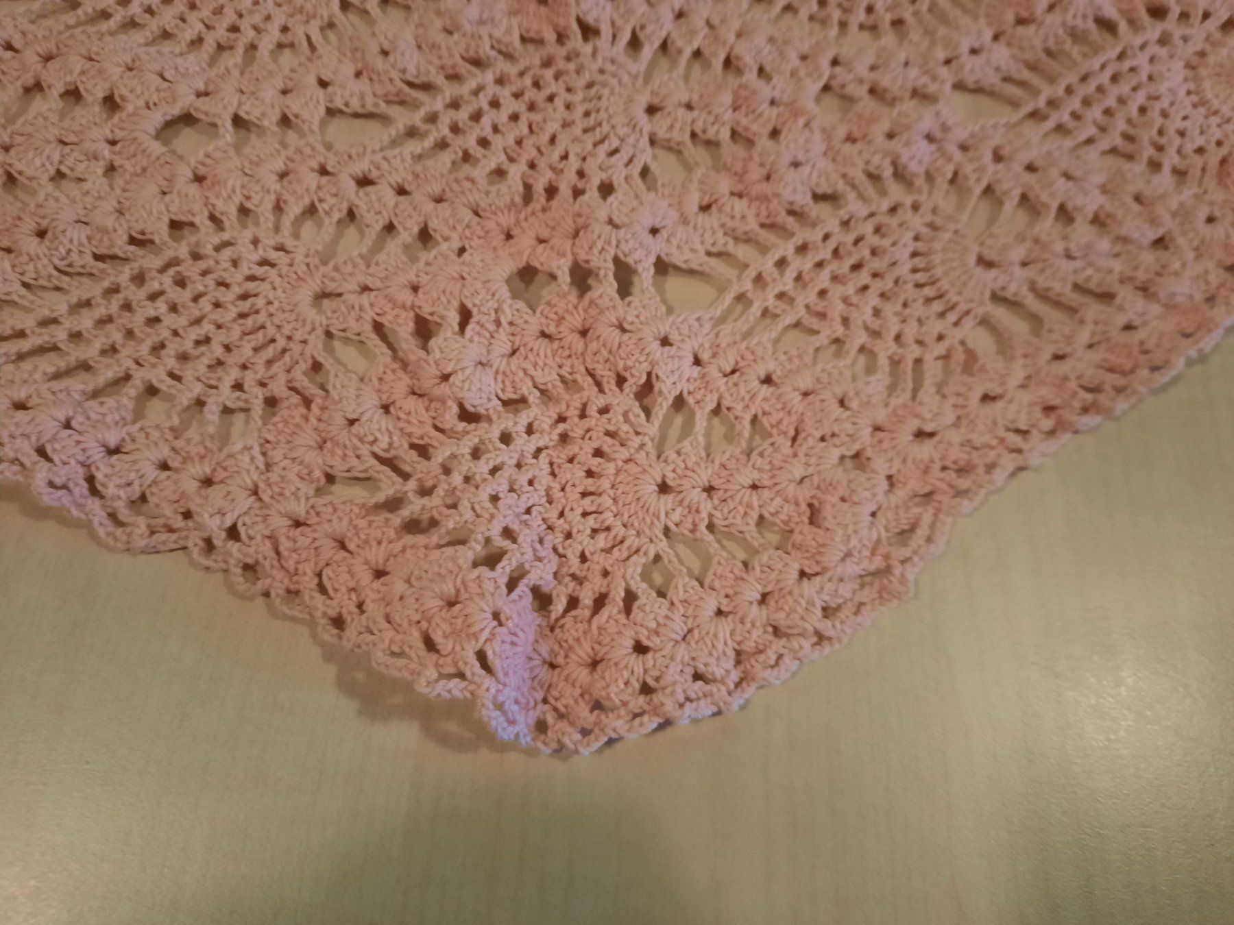Alle Dekorationen: Häckeldeckchen rosa – Gebraucht aus Zürich von ONVA-RE-USE 2