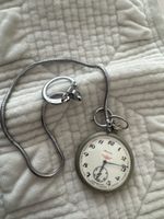 Taschenuhr mit Kette, Zugmotiv, Sammlerstück, voll funktions