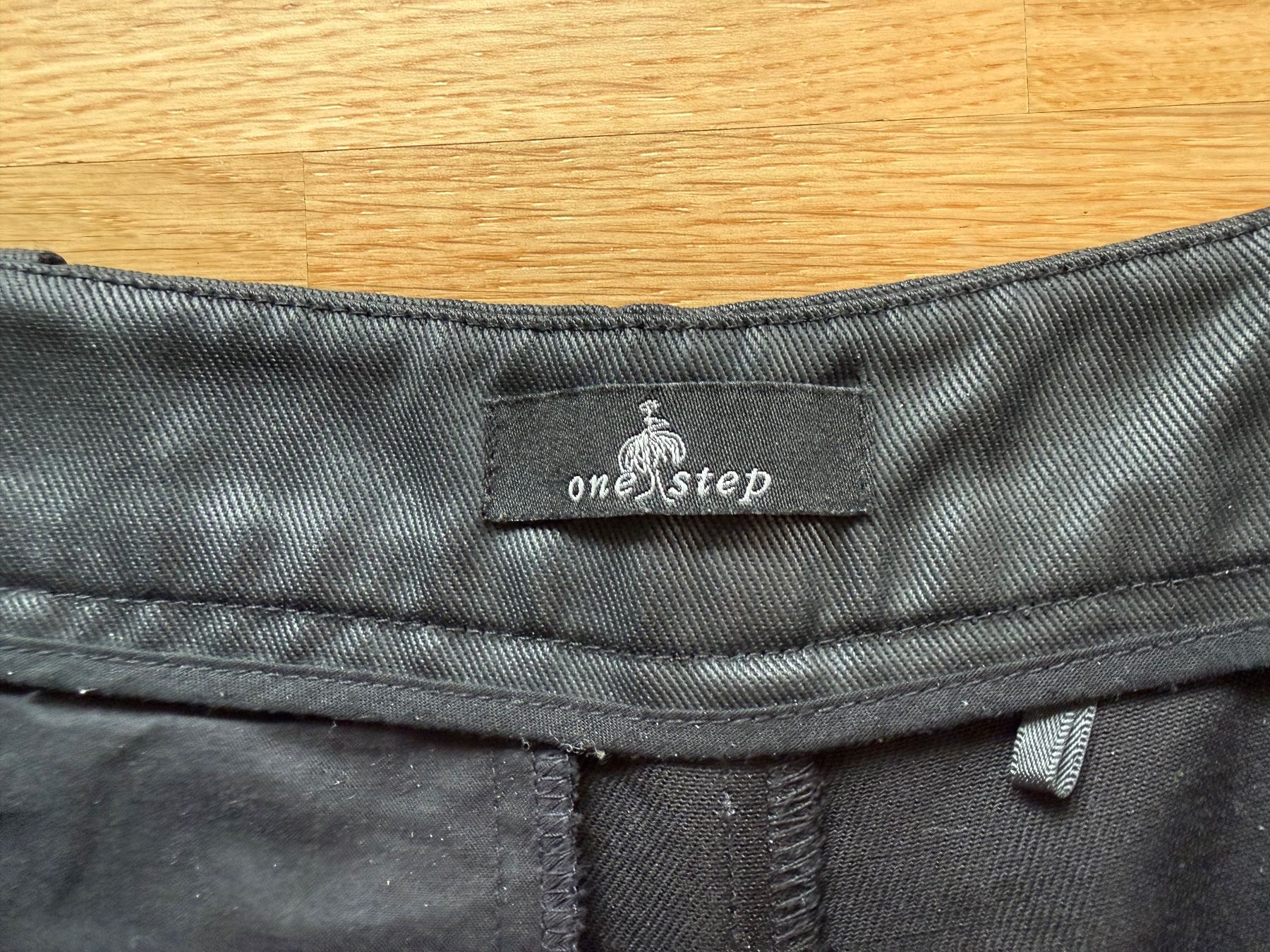 Pantaloni: Pantalon One Step en lyocell taille 40 – Usato da Lausanne venduto da ElVinche 2