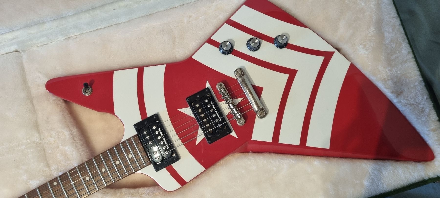 Epiphone Musikinstrumente: Epiphone Explorer M4 Sherman – Neu (gemäss Beschreibung) aus Gelterkinden von MG_97 1