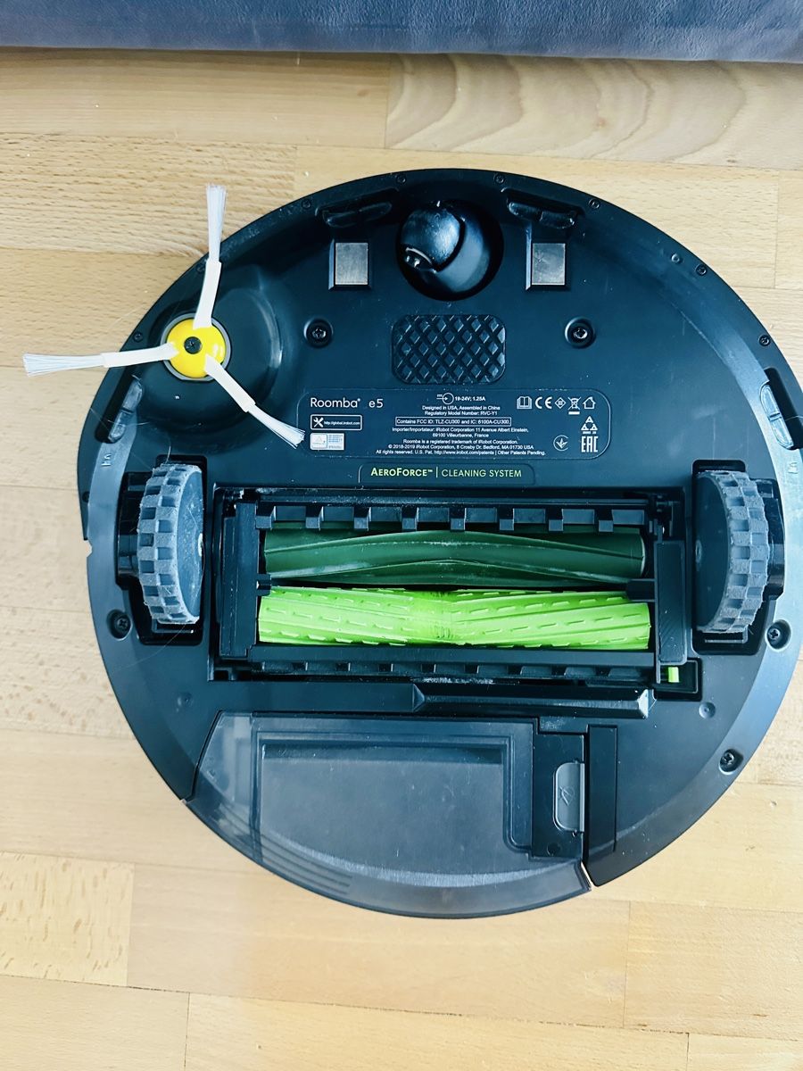 Irobot Staubsauger & Zubehör: iRobot Roomba e5 Saugroboter mit Ladestation guter Zustand – Gebraucht aus Horgen von jul_pc5g 2
