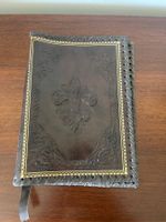 Eleganter, punzierter Bucheinband, Leder, Vintage Stil