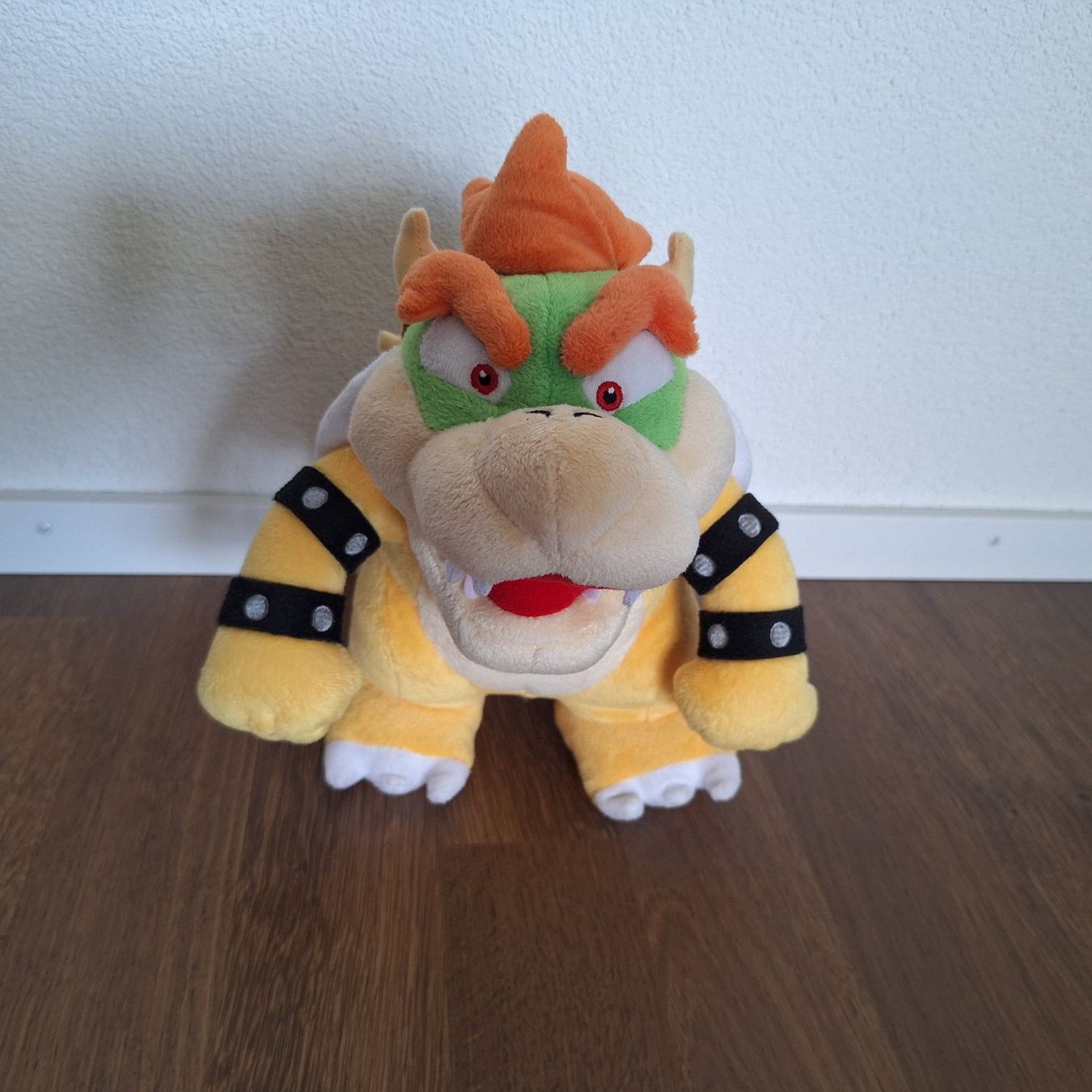 Giocattoli: Bowser, Plüschtier, ca. 26cm – Usato da Spreitenbach venduto da misi.m 4