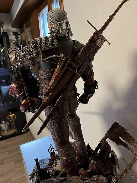 Statuette: GERALT BATTLE DAMAGE VERSION 1/3 - PRIME ONE STUDIO – Usato da Blonay venduto da rou_vr7k 3