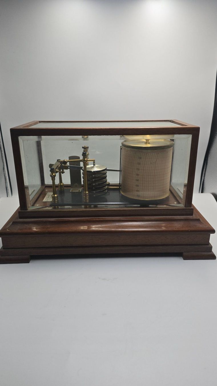 Altri elettrodomestici e apparecchi d’epoca: Barographe / Baromètre Ancien – Usato da La Chaux-de-Fonds venduto da curtitswisswatches