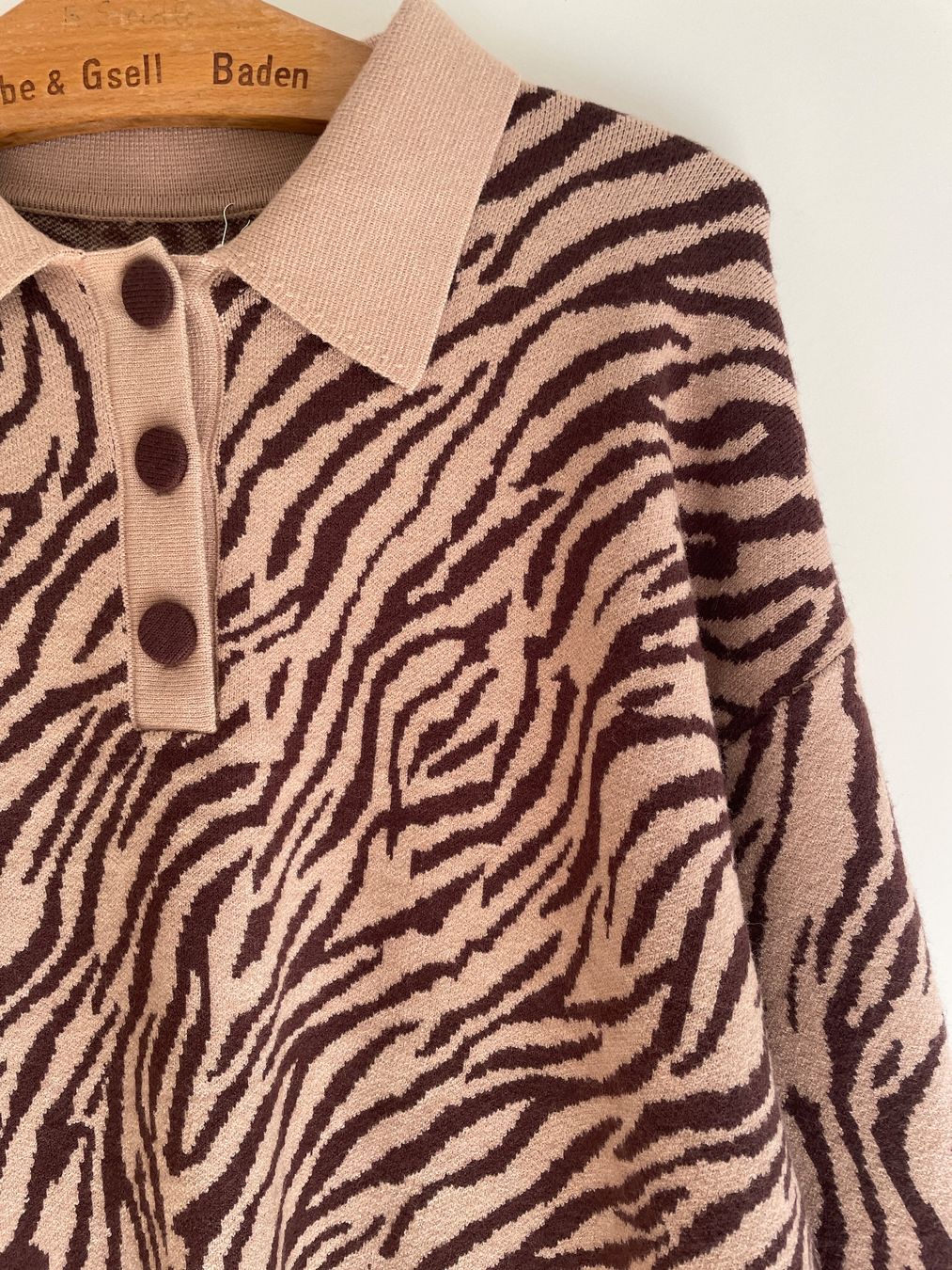Maglioni & Felpe: Pulli Wolle 38% neu mit Etikette mit Zebra-Muster, Grösse M – Nuovo e nell'imballaggio originale da Wettingen venduto da Rose_Angela 4