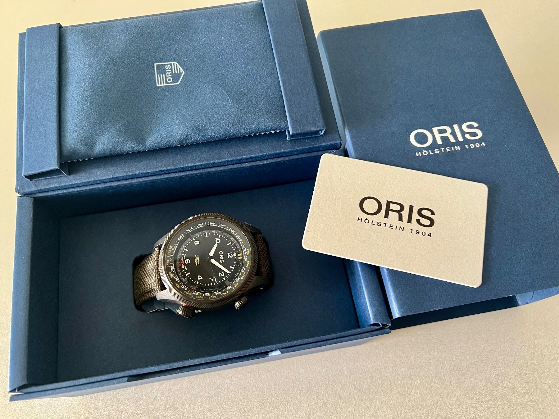 Oris Orologi: ORIS ProPilot Altimeter Échelle Mètres, Full Set, Fr. 6300.- – Nuovo (secondo la descrizione) da Le Mont-sur-Lausanne venduto da LycaGallery 8