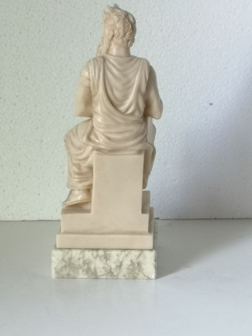 Statuette: Vintage Santini Marmor Mose-Figur – Usato da Bern venduto da Yunkom 4