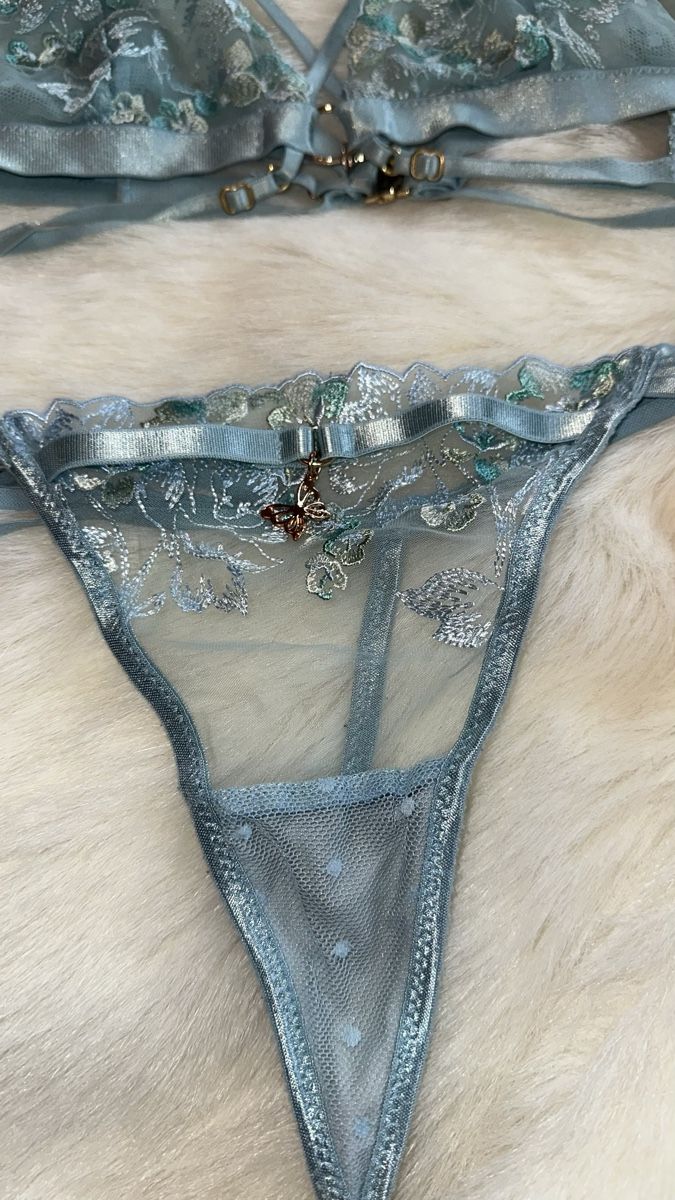 Altra biancheria intima: Blue Floral Dessous Set – Usato da Goldau venduto da rkl86 1
