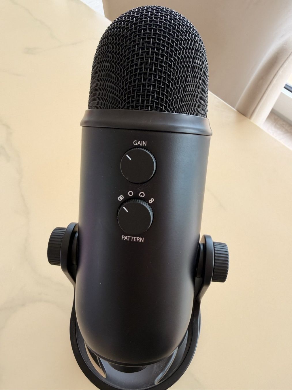 Logitech Mikrofone: Micro USB Blue Yeti noir, neuf – Neu (gemäss Beschreibung) aus Jongny von Poke-Riviera. 3