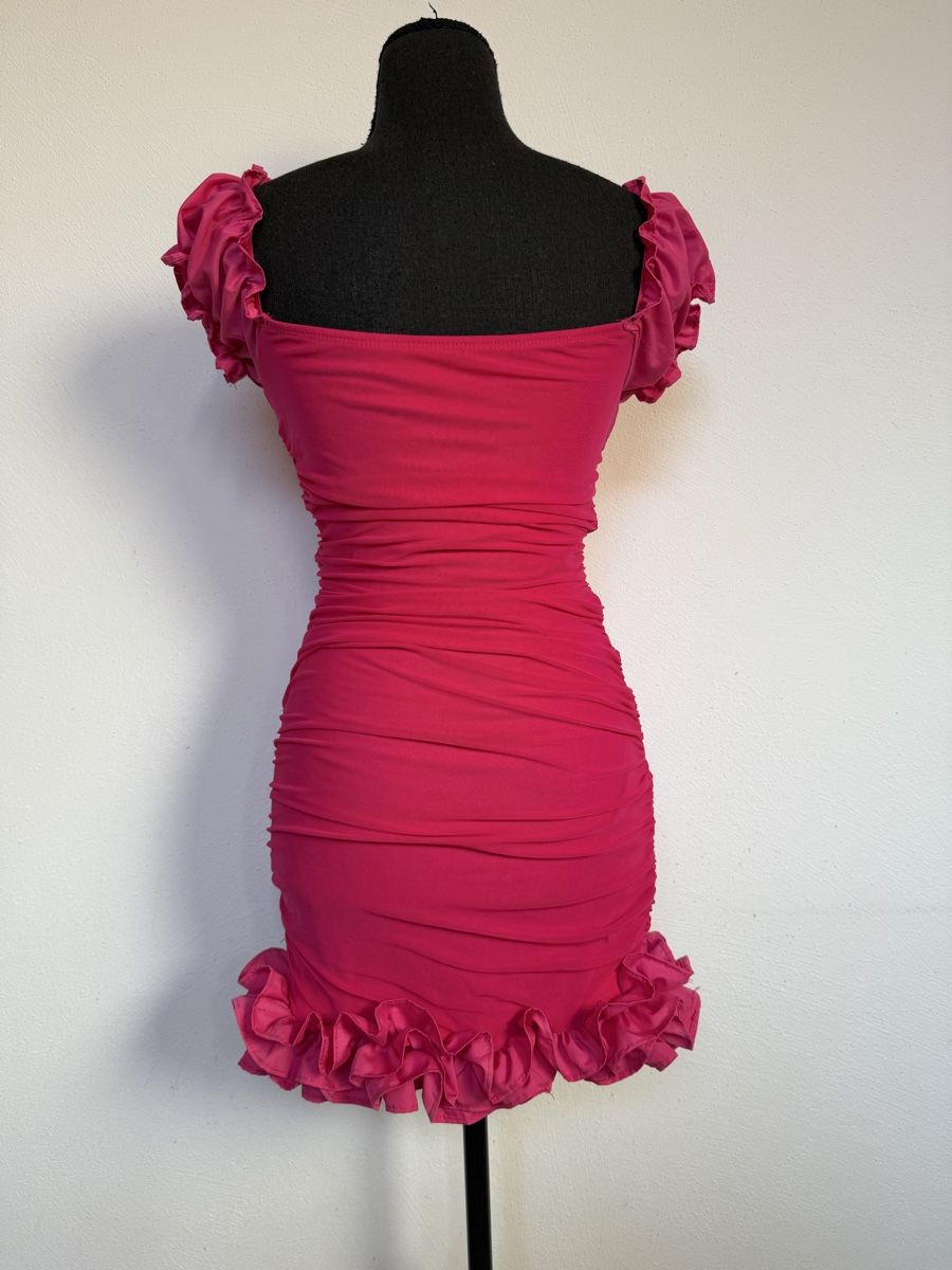 Shein Vestiti: Boho Minikleid mit Rüschen – Nuovo (secondo la descrizione) da Sigriswil venduto da ck56 2