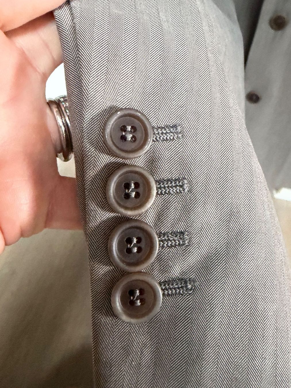 Brunello Cucinelli Vestes: Brunello Cucinelli Herren Sakko braun Grösse 52 – Neuf (Voir description) à Oberwil b. Zug par hallihallo12 6