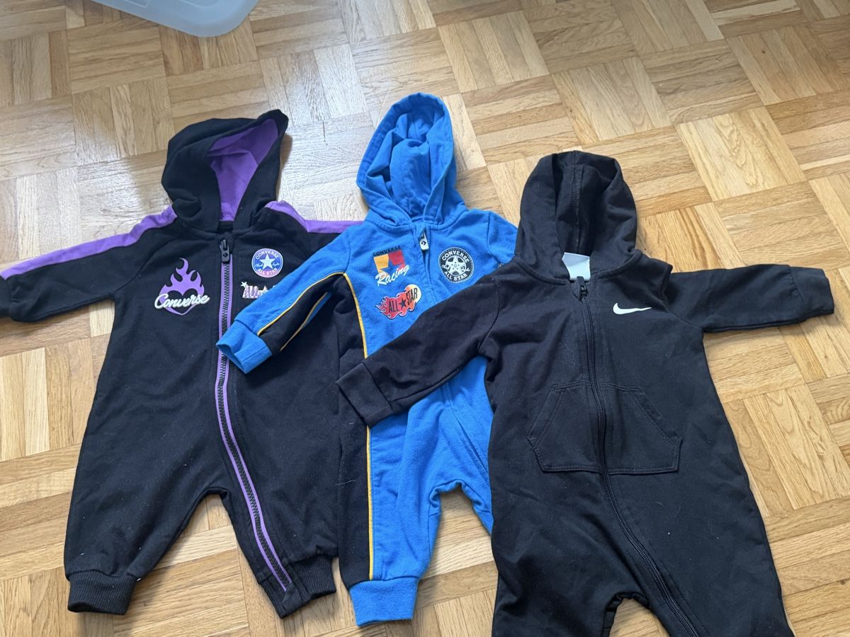 Jumpsuits: Set tuta bebè 3mesi, 6 mesi – D'occasion à Lugano par poi_x9dn