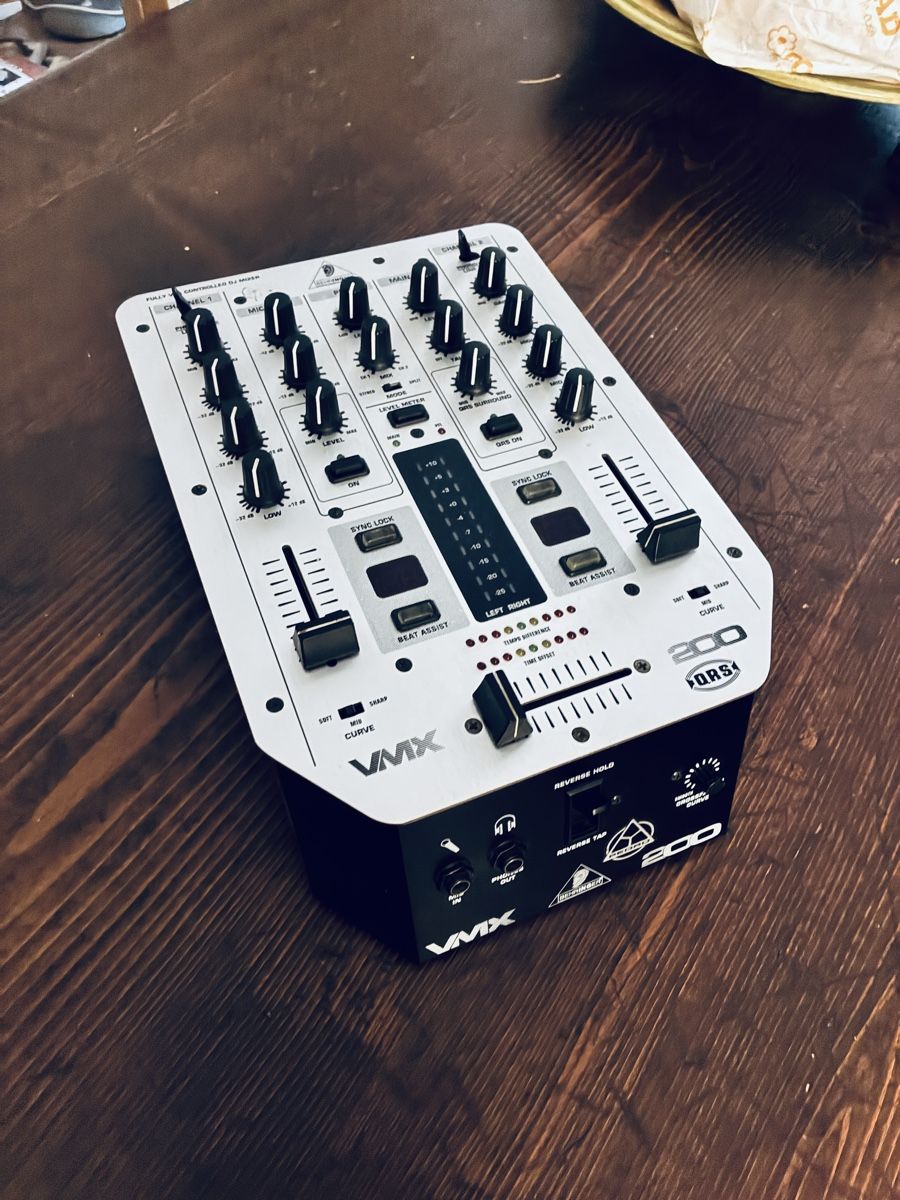 Behringer Mischpulte: Behringer VMX200 DJ Mixer 2 channels gebraucht – Gebraucht aus Zürich von Giallotto 4